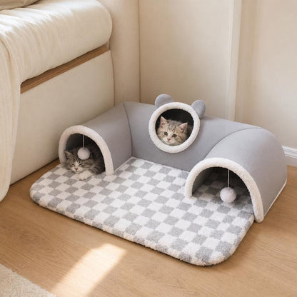 🔥 PROMO FLASH -50%: Tunnel e Cuccia 3-in-1 in Peluche per Gatti – Tappetino a quadretti e pompon interattivi, chiusura a cerniera per gioco e riposo.