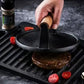 🔥 -50% Oggi: Pressa in Ghisa per Bistecche e Burger con Manico in Legno – Cottura uniforme, contatto perfetto con la piastra, robusta e durevole. Perfetta per BBQ e cucina.