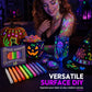 Pennarelli UV per tatuaggi temporanei ✨Luce Nera Brillante｜🖌️Asciugatura Rapida｜🤲Corpo Leggero. 🎨Il set con pigmenti saturi disegna dettagli fini, si asciuga in 20 secondi e ti permette di creare motivi luminosi per le tue serate e le feste personali